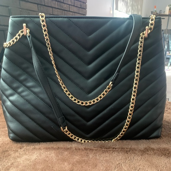 a new day Handbags - A New Day quilted black purse